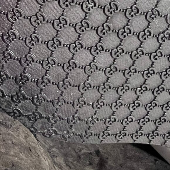 Gucci by Tom Ford Cork Wedge Black Suede Silver Logo Heels Sz 8 - Picture 14 of 16